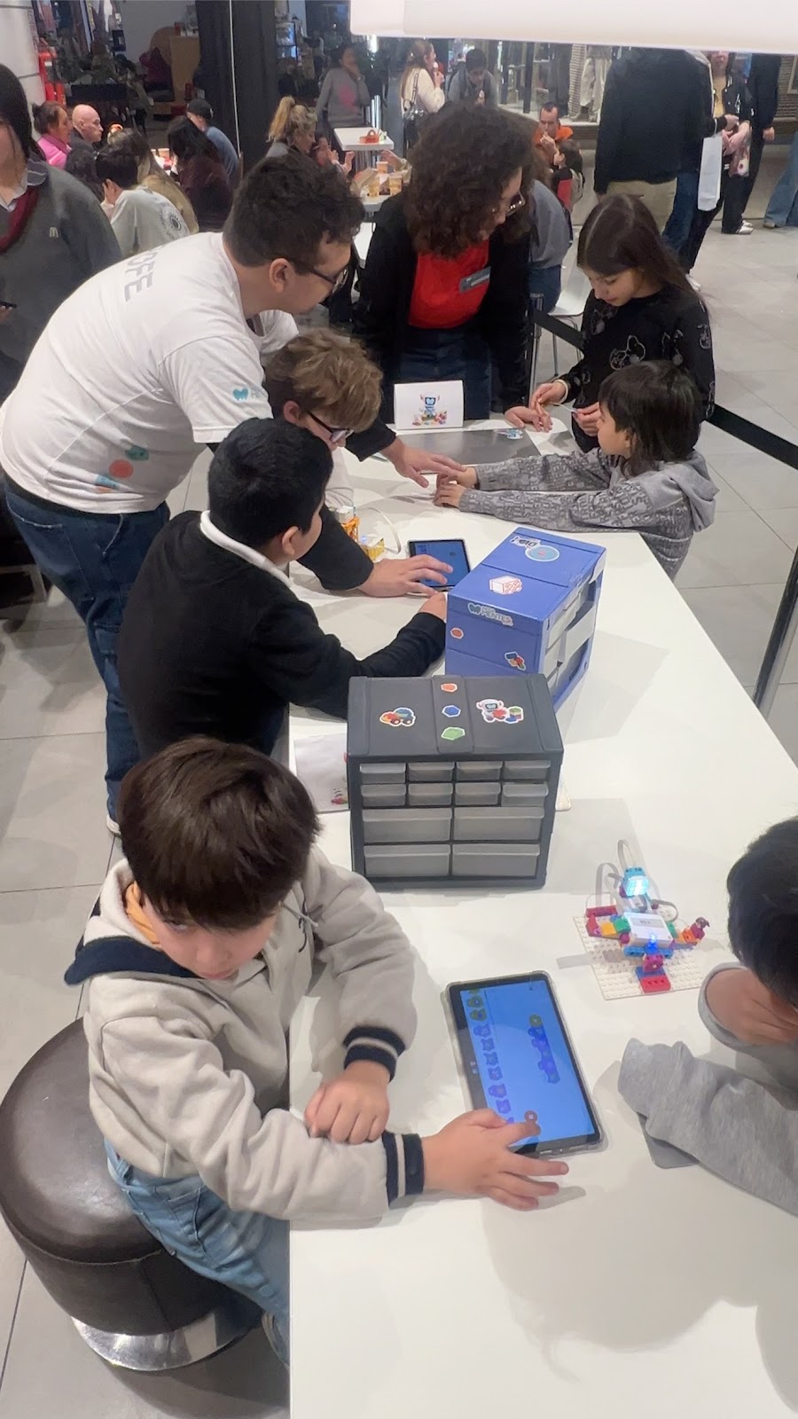 LEGO Experience McDonald's · Megamentes