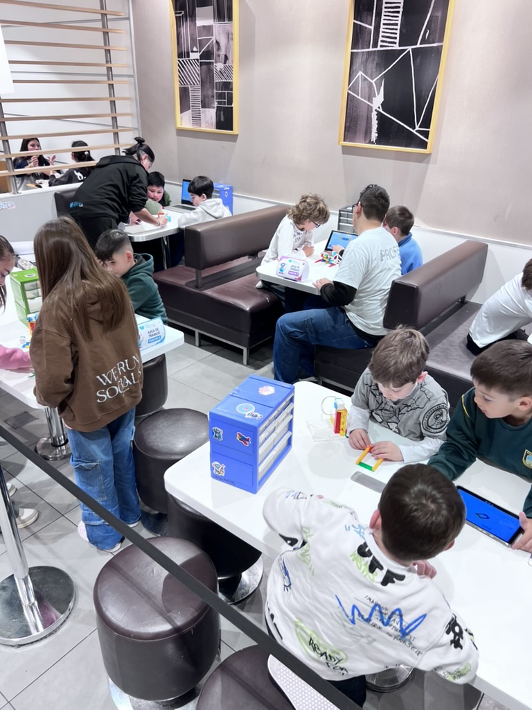 LEGO Experience McDonald's · Megamentes