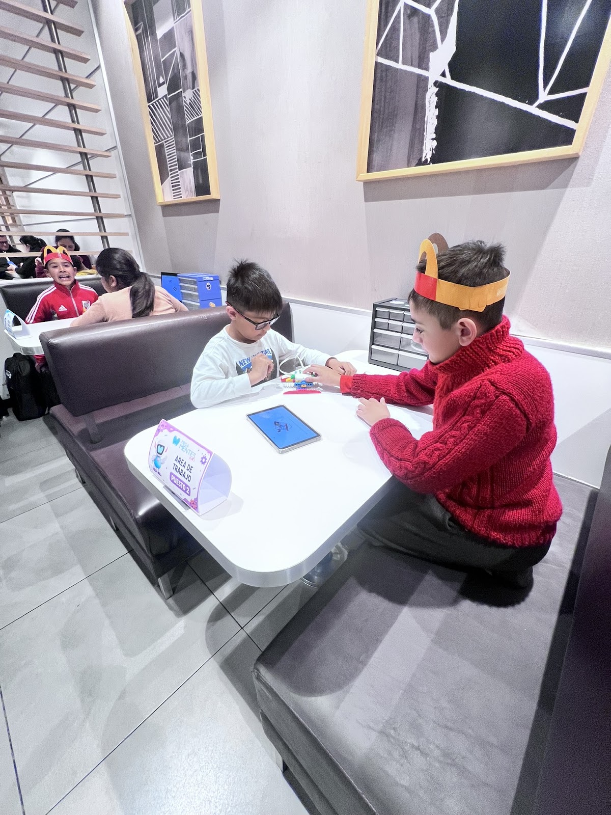 LEGO Experience McDonald's · Megamentes